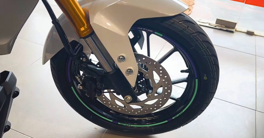 2025 Yamaha MT-15 V2.0