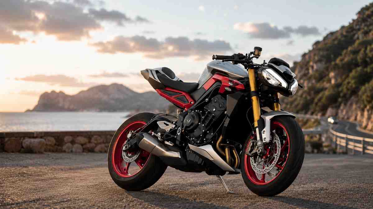 Triumph Street Triple 765 RX