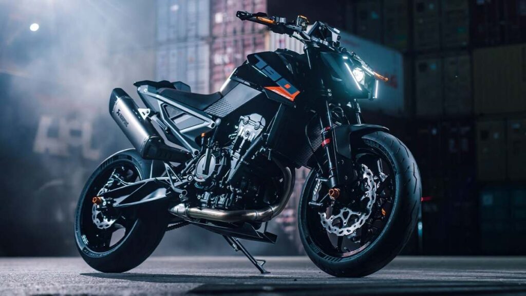2027 KTM 790 Duke