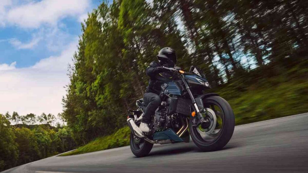 Honda CB750 Hornet E-Clutch